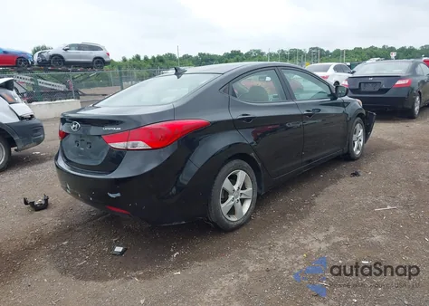 2011 Hyundai Elantra Gls/Limited z USA, uszkodzony, nr VIN 5NPDH4AE3BH005582